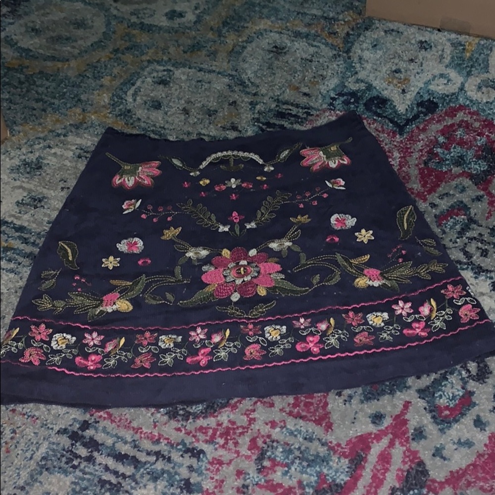 Floral print skirt